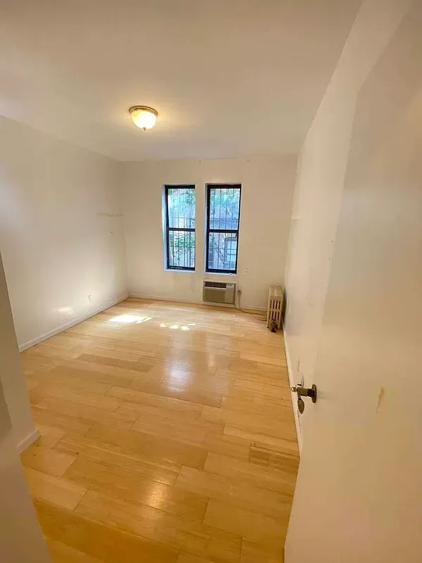 Menachem Green - 562 West 189th Street #4 1 of 15