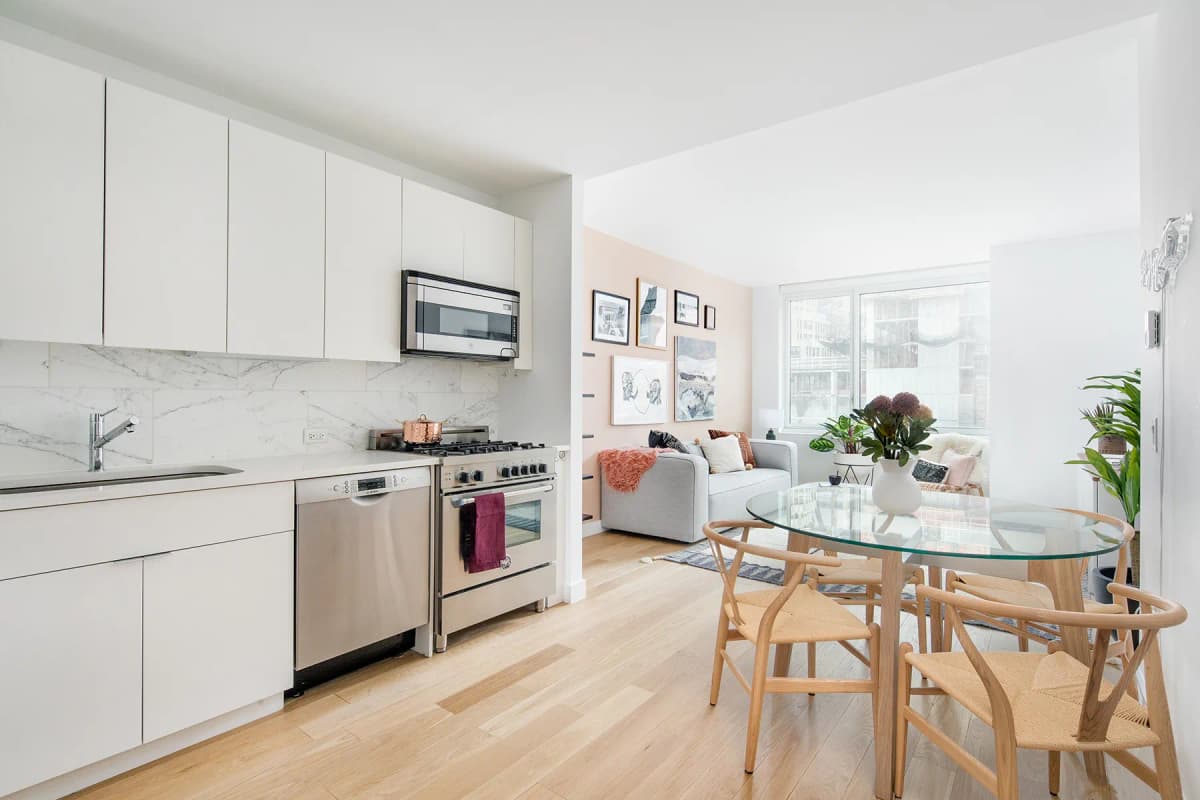Kenny Fung - 515 9th Avenue #12L 1 of 15