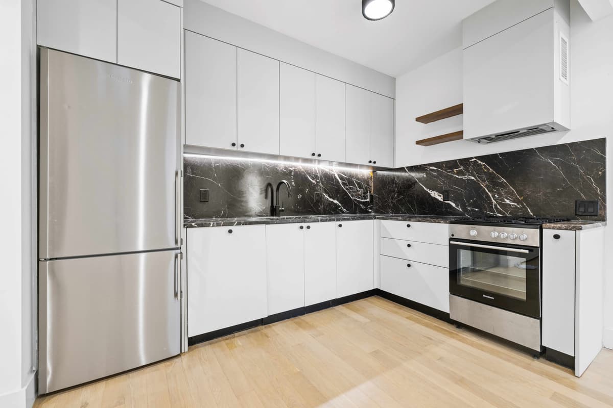 Jeremy Damato - 260 Gold Street #1217 1 of 15