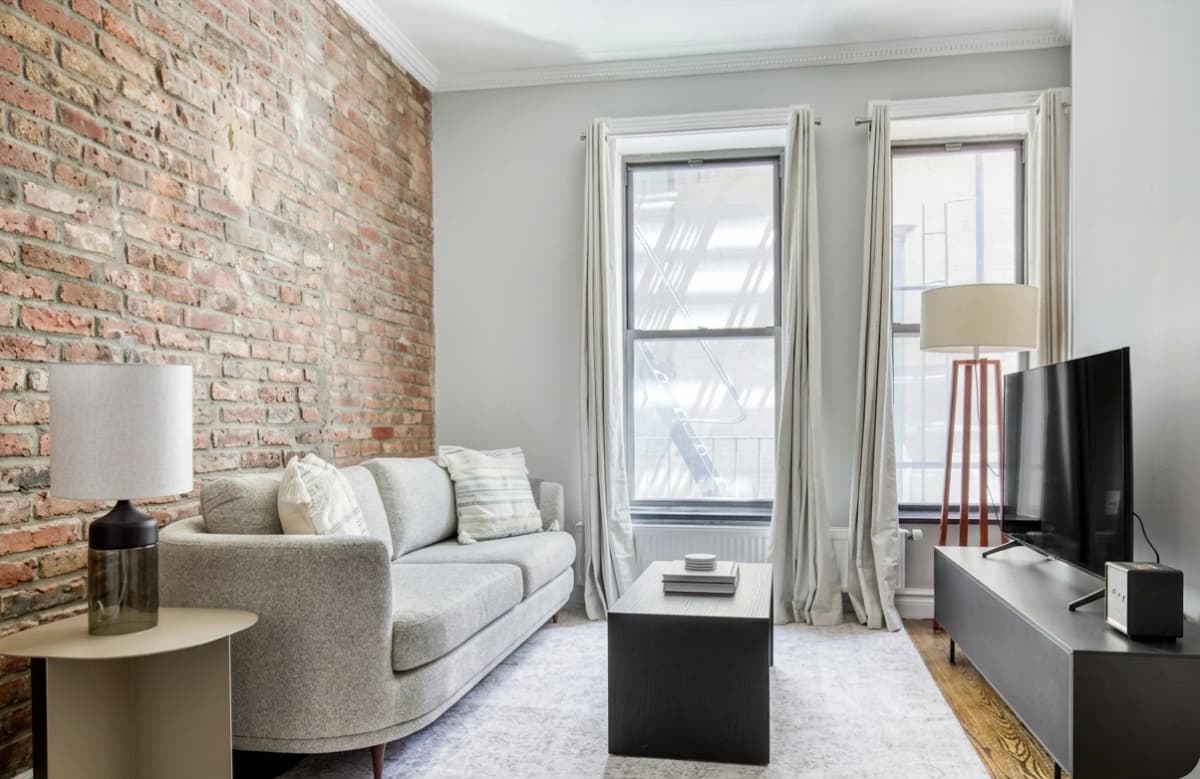 Real New York - 202 East 13th Street #H3 1 of 15