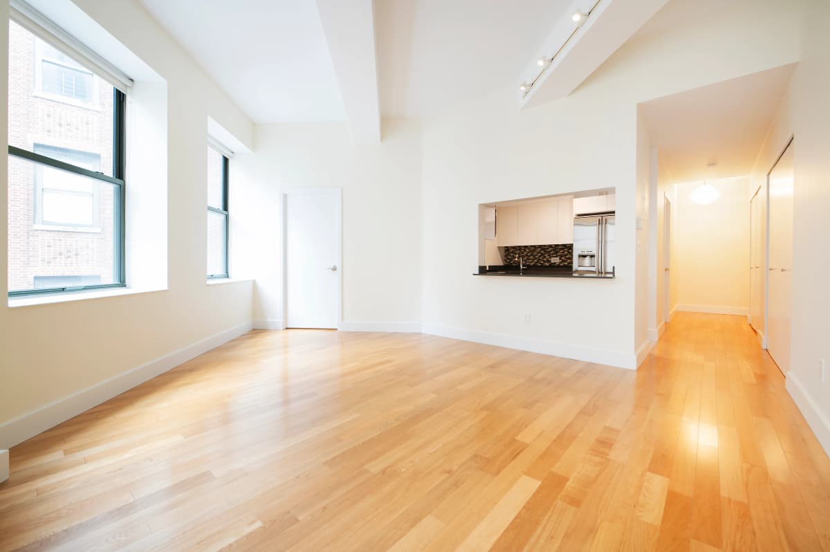 Jeffrey Wong - 99 John Street #907 1 of 15