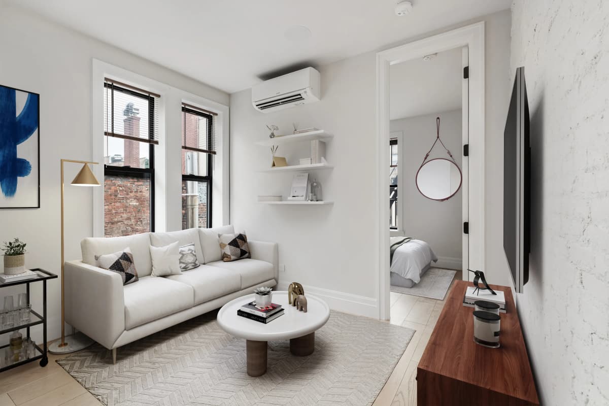 Carlos Aldana - 14 Bedford Street #2 1 of 10