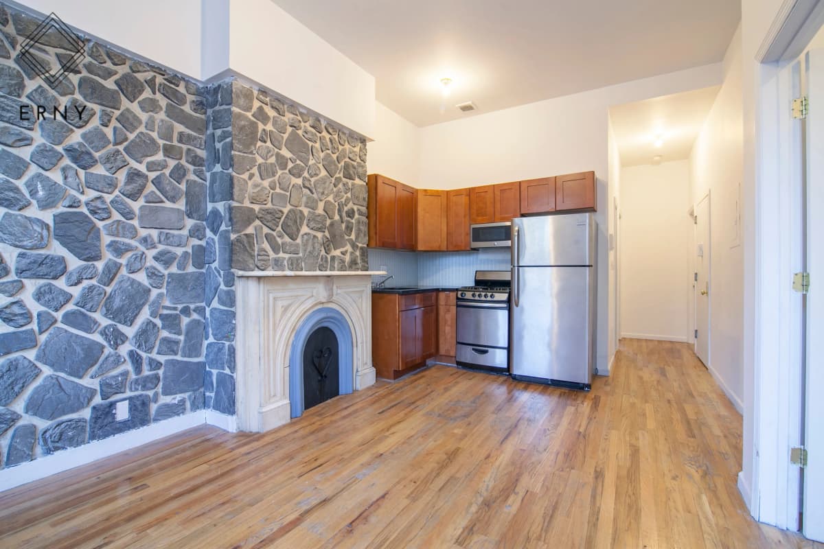 Erny Office - 444 Lafayette Avenue #3A 1 of 15