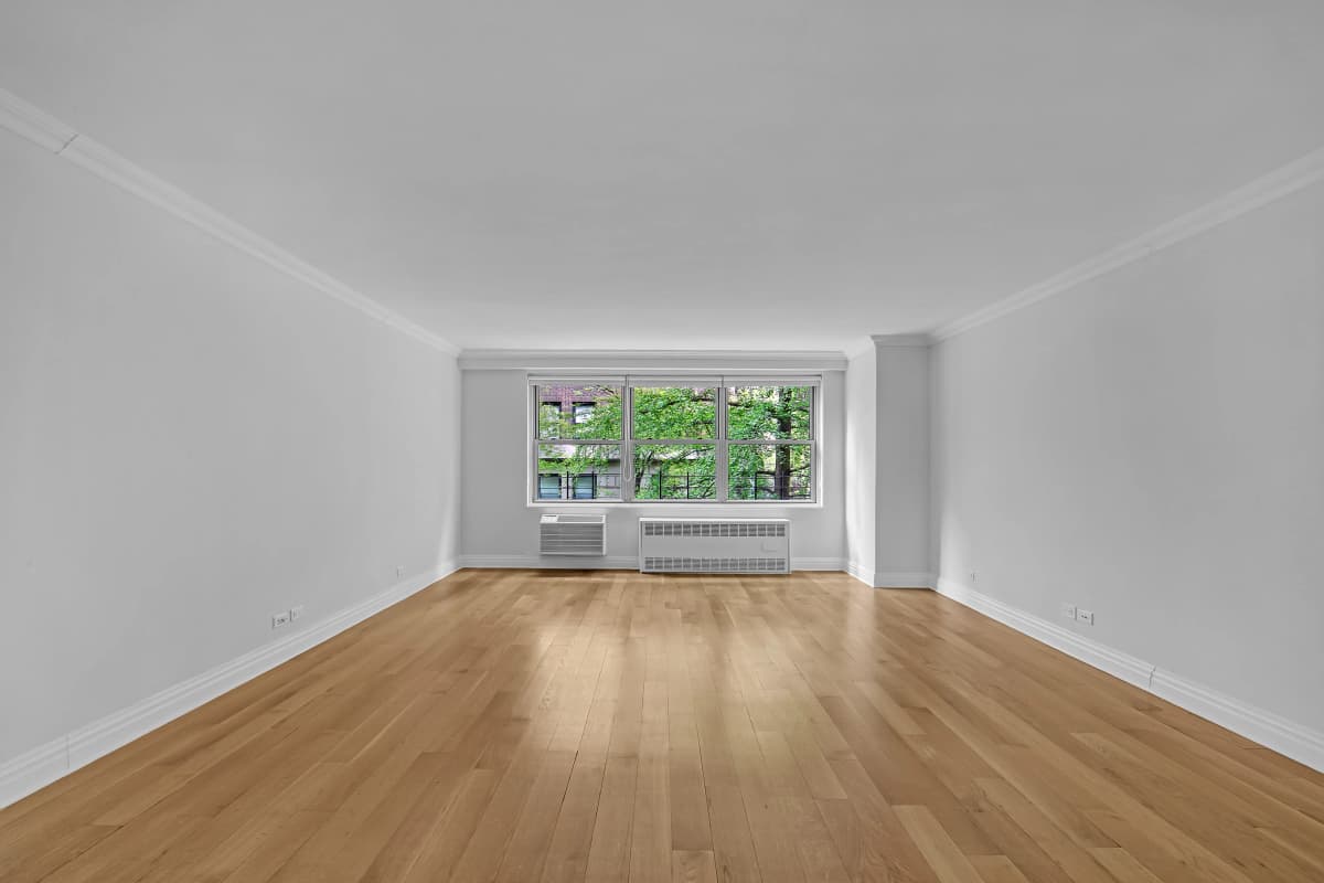 Stonehenge NYC - 210 West 89th Street #3H 1 of 15