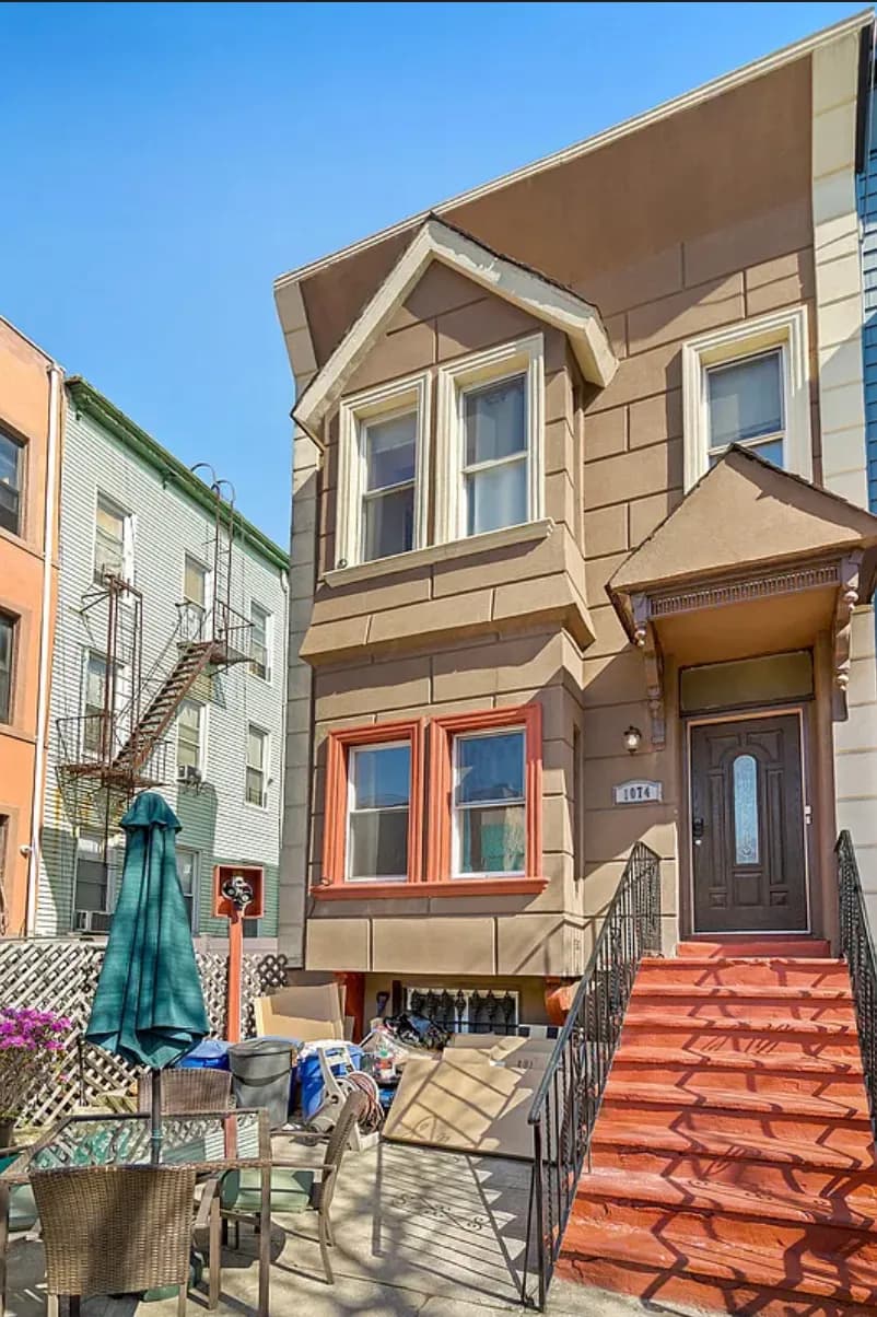 BHHS NYP - 1074 Jefferson Avenue #2 1 of 15
