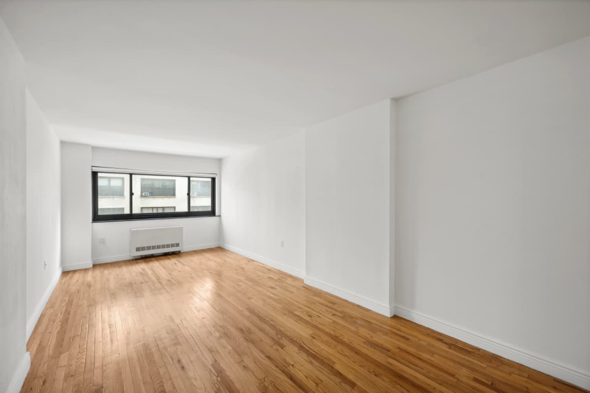 Matthew Jacobs - 295 Park Avenue South #2N 1 of 15