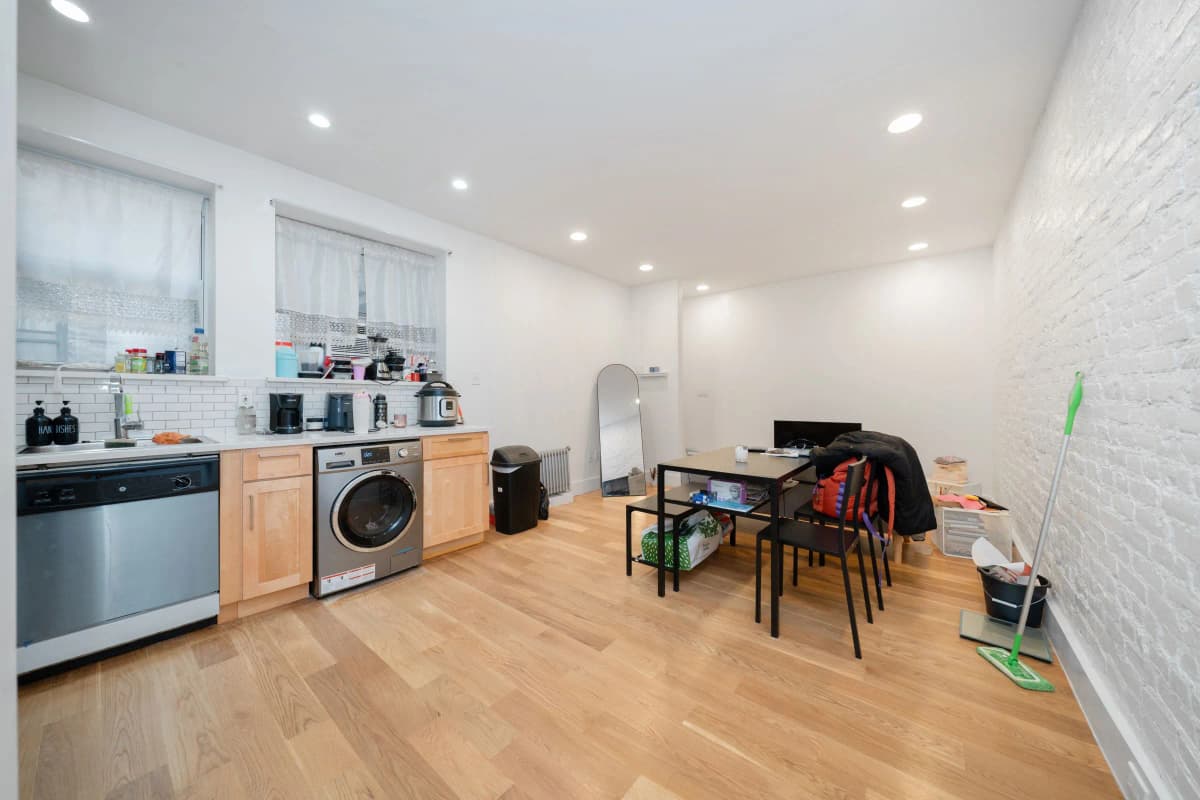 Selwyn Griffith - 367 Wadsworth Avenue #21 1 of 15