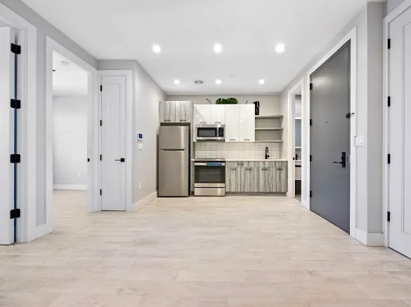 Steve Popack - 1757 Brooklyn Avenue #2B 1 of 15