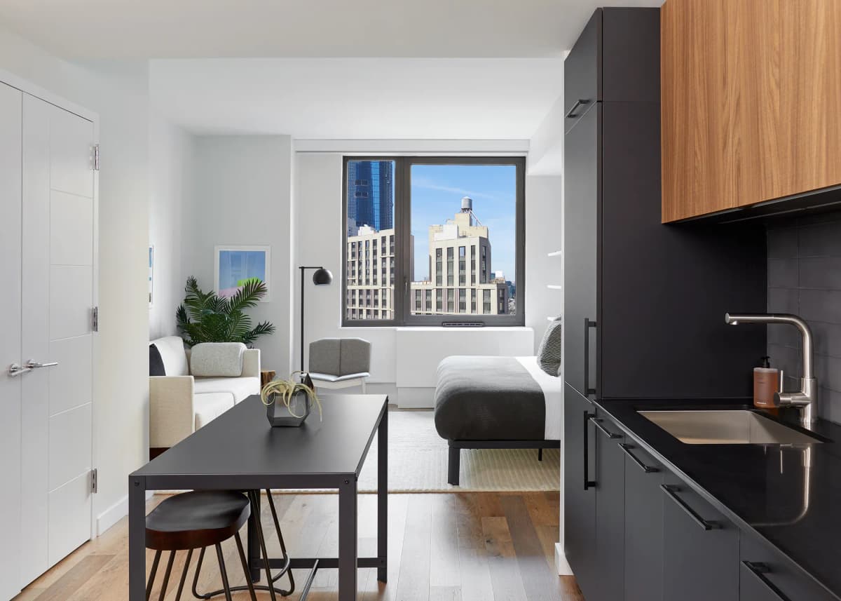 George Ivanov - 411 West 35th Street #6S 1 of 15