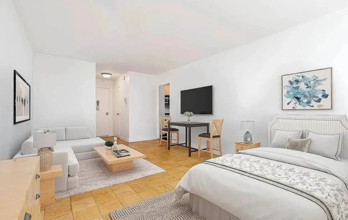 Jason Polanco - 330 East 46th Street #5T 1 of 15