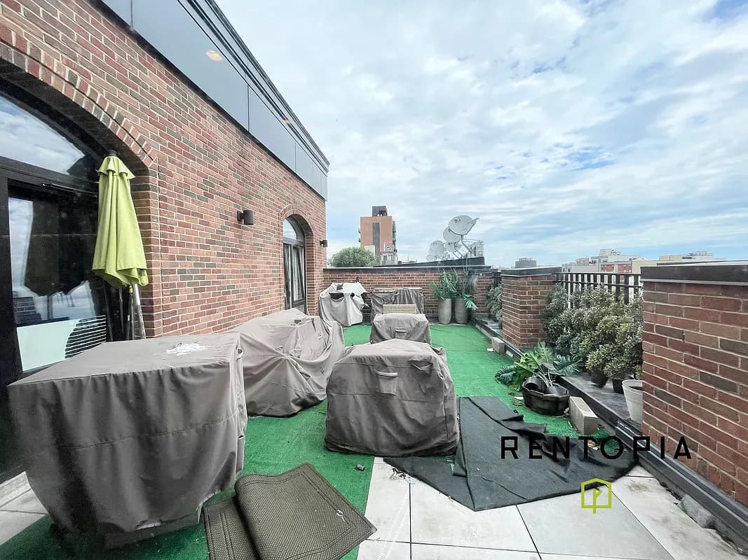 Rentopia Listings - 961 Willoughby Avenue #501D 1 of 15