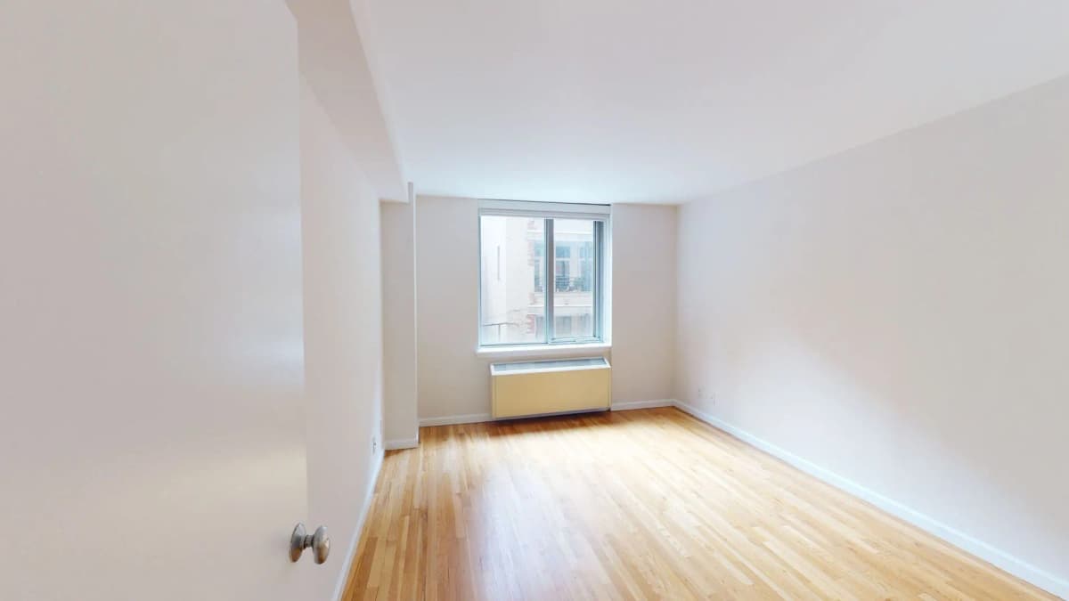21 Chelsea - 120 W. 21st #311 1 of 15