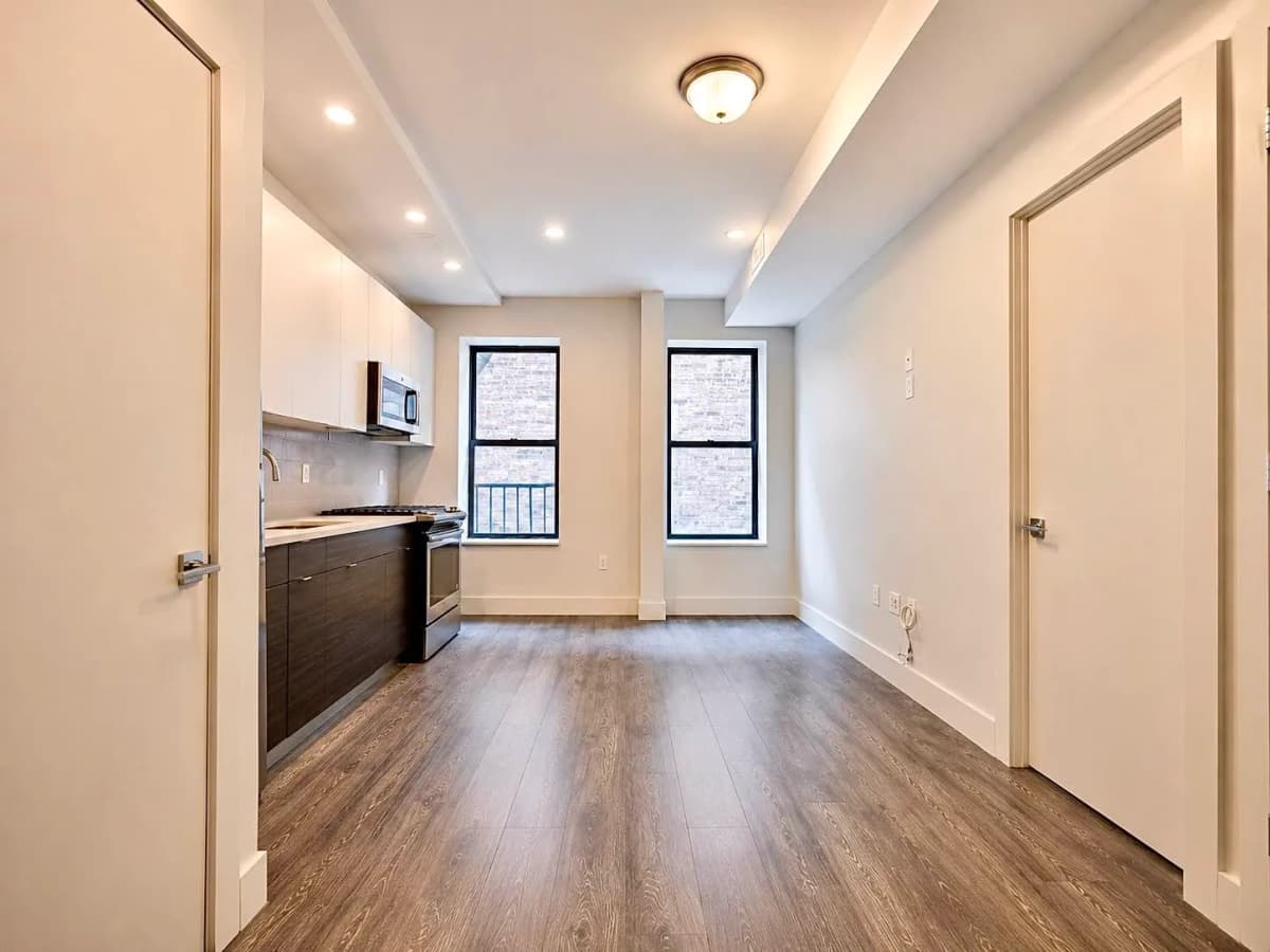 Marc Shagalow - 1578 Union Street #2G 1 of 15