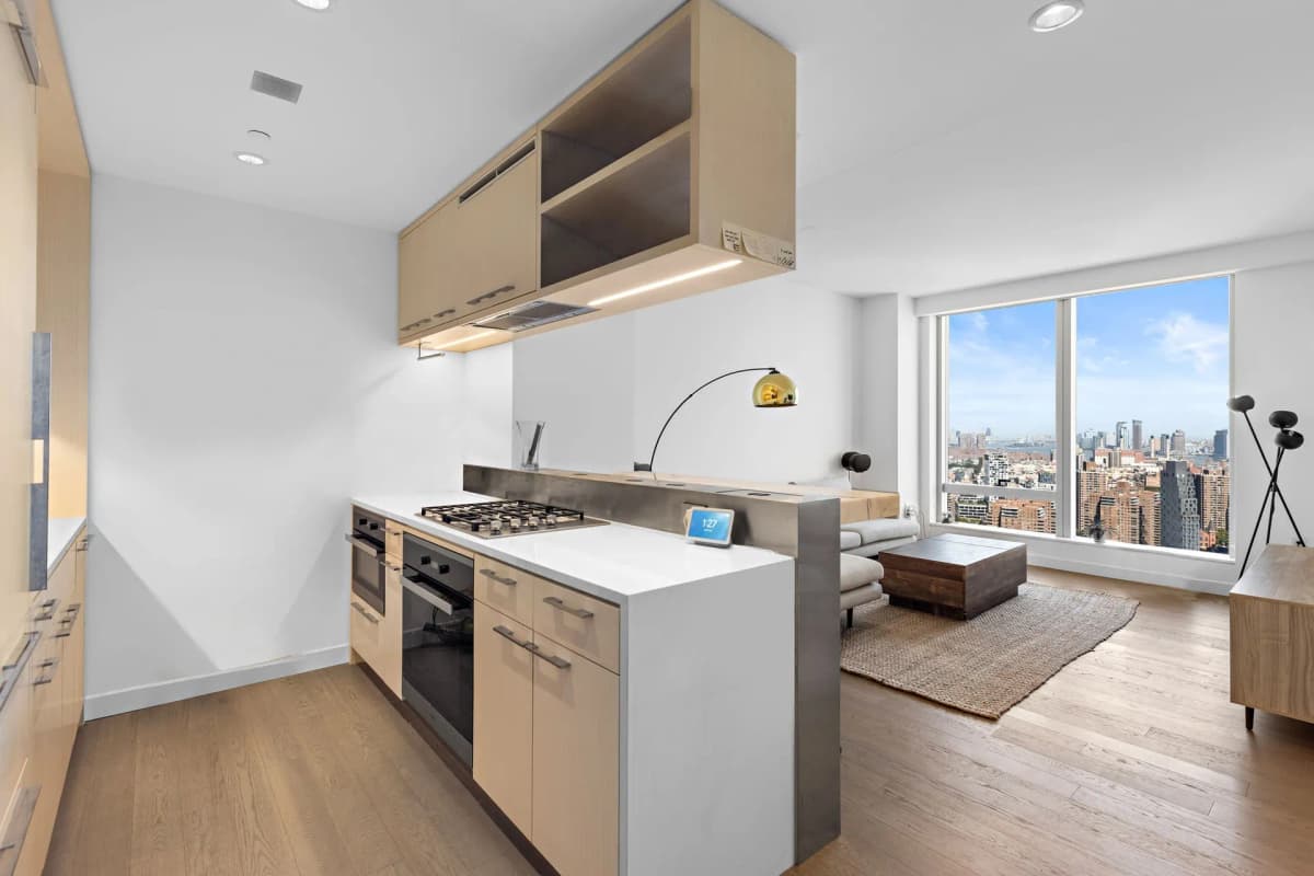 Kim Team - 252 South Street #42E 1 of 15