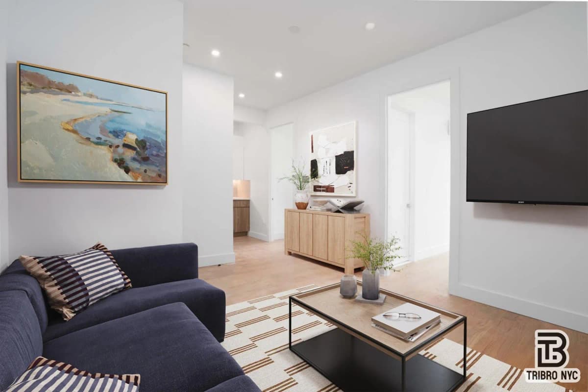 Julia Lansford - 1493 De Kalb Avenue #4F 1 of 15