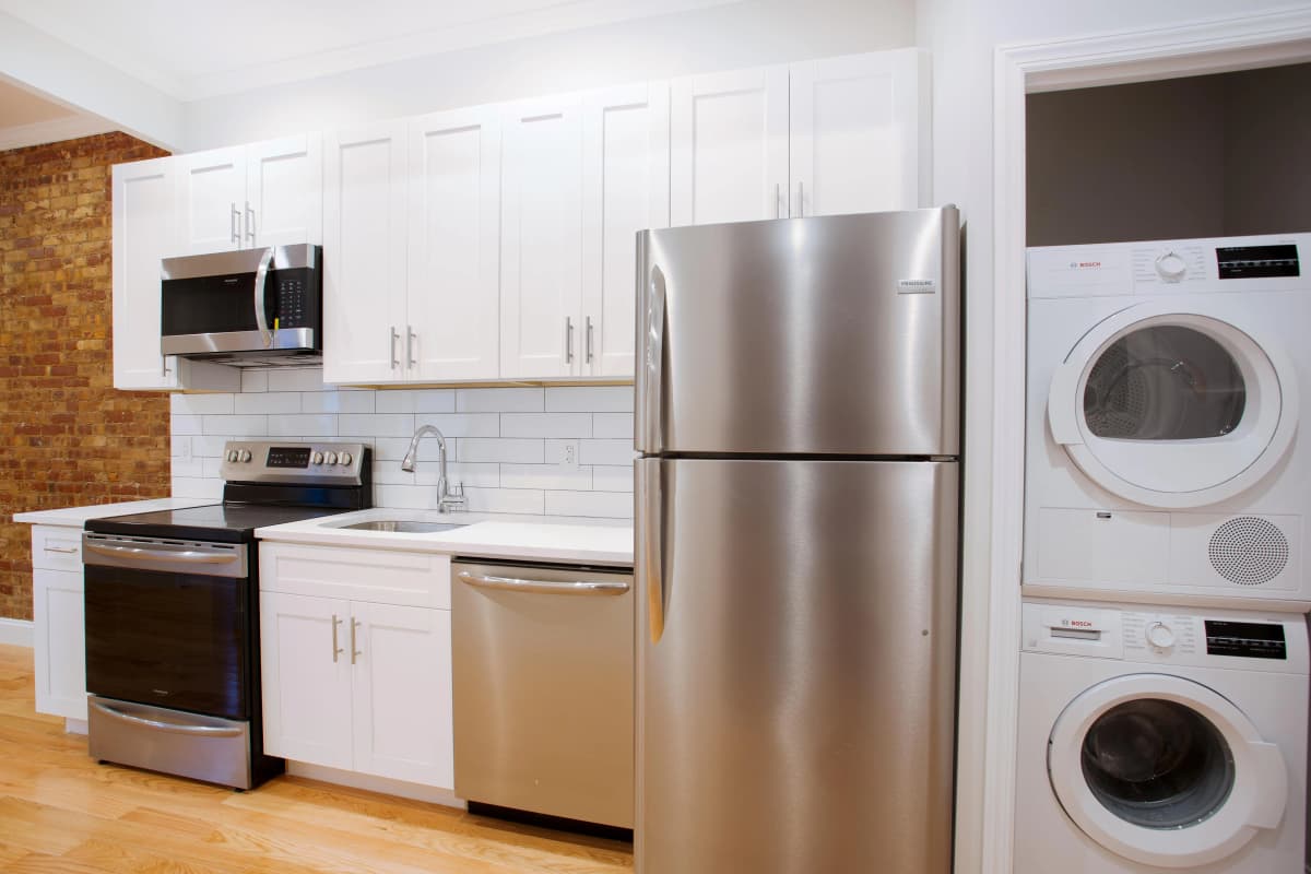 Jason Zeller - 315 East 57th Street #4B 1 of 15