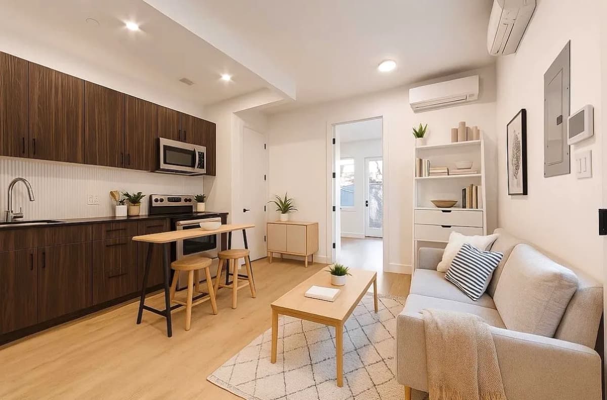 Steve Popack - 1183 New York Avenue #1A 1 of 15