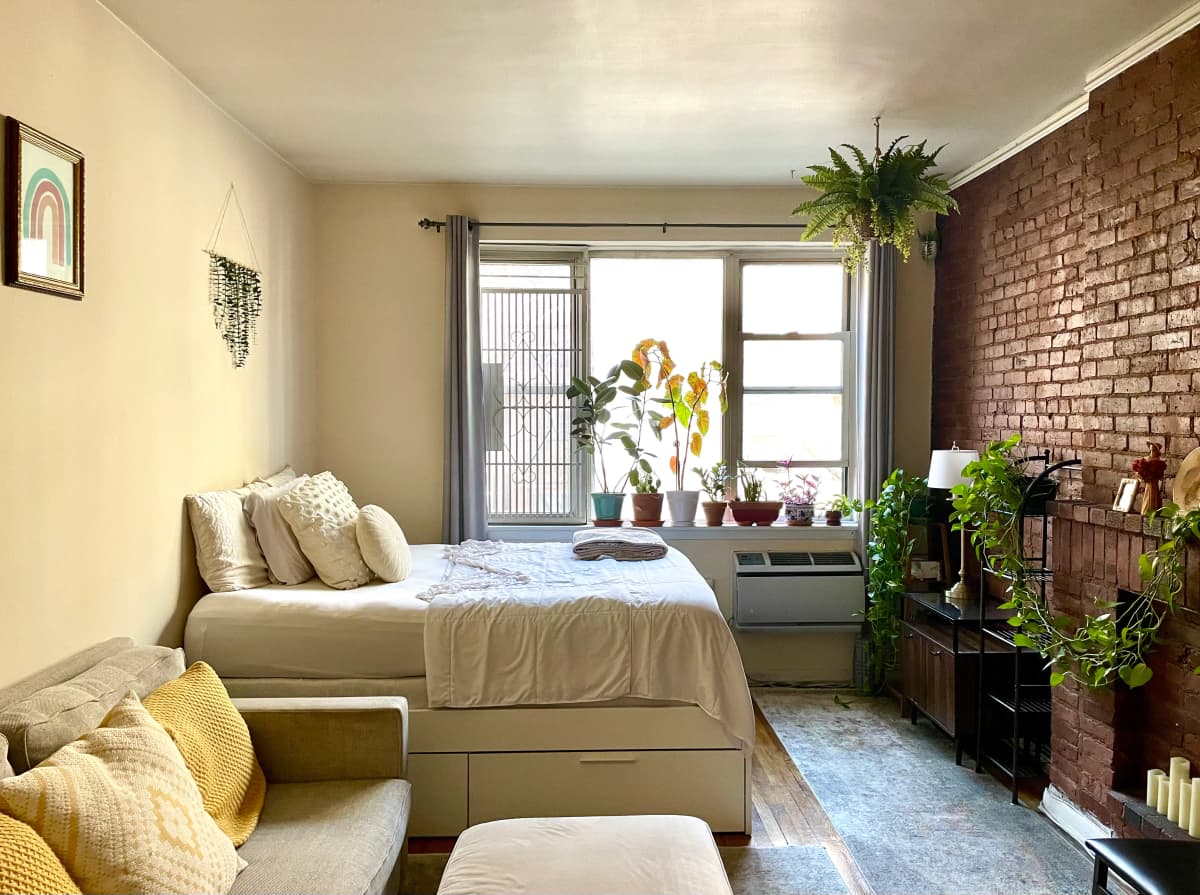 Stephen Redden - 328 East 77th Street #3B 1 of 11