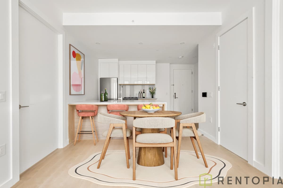 Leasing Team - 99 Fleet Place #9I 1 of 15